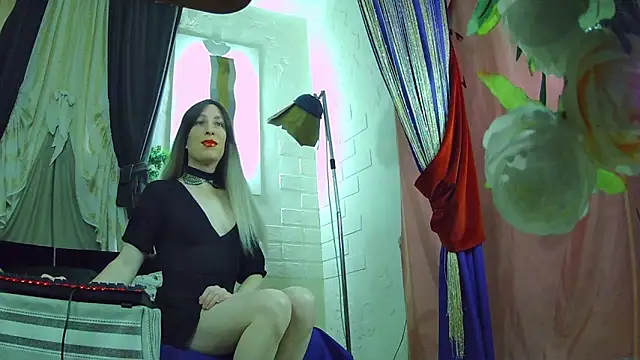 Mary Loon online show from November 2025 01:13:01 PM