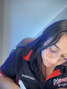 cata megan online show from February 2025 01:08:01 PM