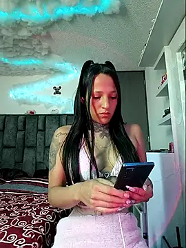 Nicole420squirt online show from October 2025 05:11:01 PM