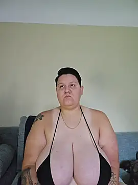 DevilDahm online show from July 2026 11:28:01 AM