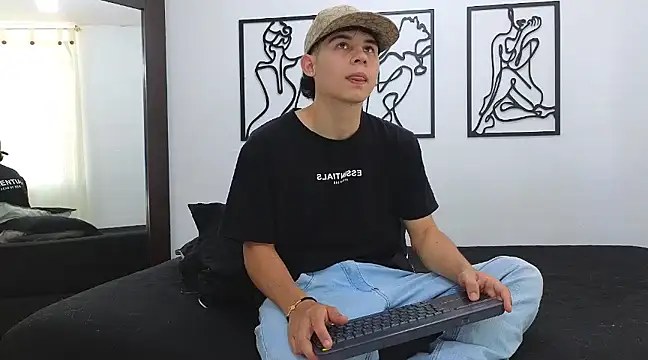 Deam Broowm online show from March 2025 09:45:01 PM