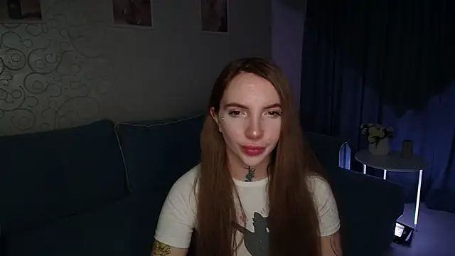 Snapshot of AnneTenet chatting on November 2025 06:13:01 AM AnneTenet online show from November 2025 06:13:01 AM