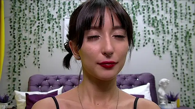 NicoleLimp online show from February 2025 04:26:01 PM