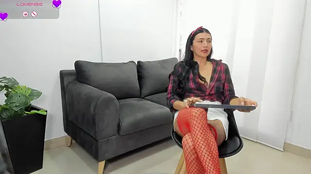 coniie jhons online show from March 2026 11:37:02 AM