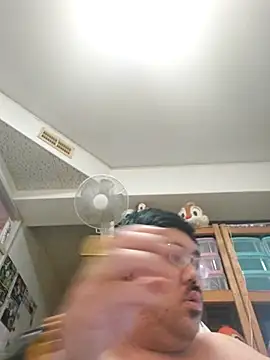 Snapshot of zeusu0095 chatting on February 2026 06:40:02 AM zeusu0095 online show from February 2026 06:40:02 AM