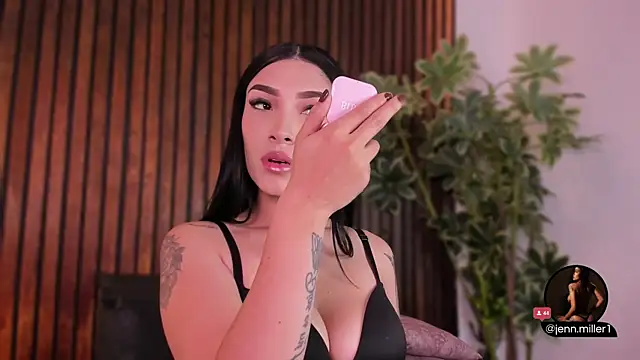 Jennmiiller  online show from November 2025 01:11:02 PM