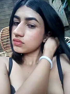 Julix A online show from January 2025 06:32:02 PM