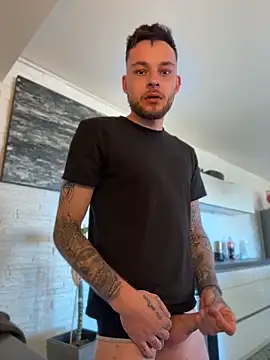 hottwoboys online show from April 2026 10:41:02 AM