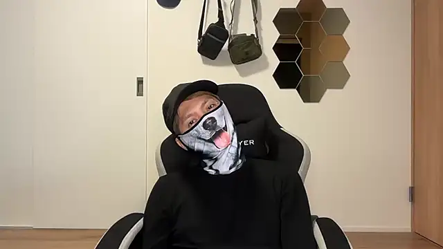 Snapshot of kensnb chatting on November 2025 10:54:01 AM kensnb online show from November 2025 10:54:01 AM