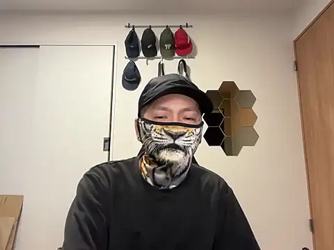 Snapshot of kensnb chatting on November 2025 07:47:02 PM kensnb online show from November 2025 07:47:02 PM