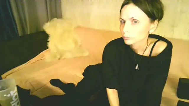 Snapshot of Elizabe_th chatting on October 2025 08:42:01 PM Elizabe th online show from October 2025 08:42:01 PM