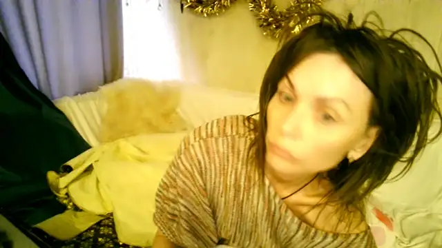 Snapshot of Elizabe_th chatting on February 2026 12:27:01 PM Elizabe th online show from February 2026 12:27:01 PM