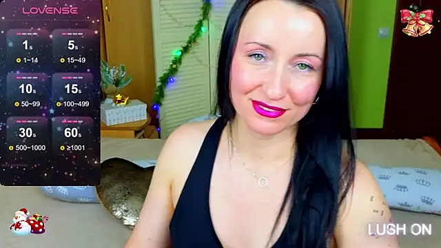 Snapshot of Roxyy_Star chatting on December 2024 07:57:01 AM Roxyy Star online show from December 2024 07:57:01 AM