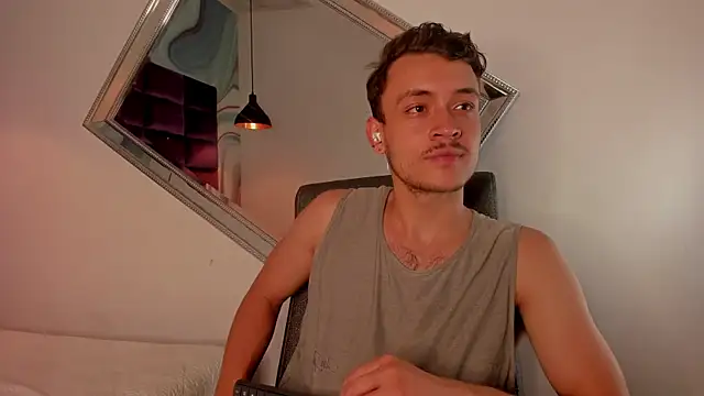 Desmon Clark online show from September 2025 11:26:01 PM