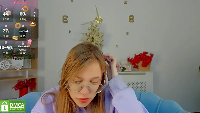 LayriantaVee online show from October 2025 05:59:02 AM