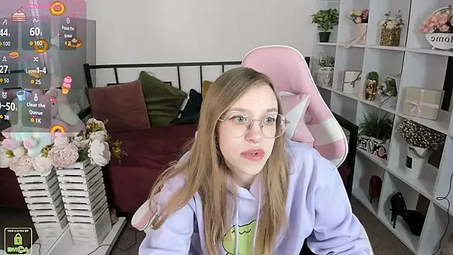 LayriantaVee online show from March 2026 07:13:02 AM