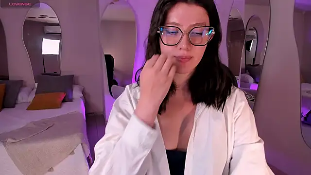 AmberFarrell online show from March 2026 08:13:01 PM