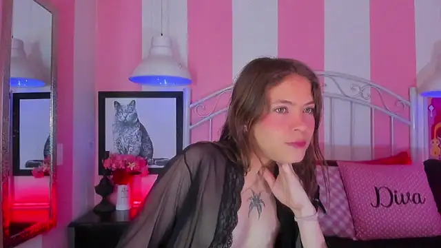 Snapshot of Liah_Grey8 chatting on February 2026 09:18:02 PM Liah Grey8 online show from February 2026 09:18:02 PM