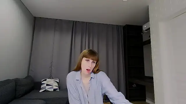 Daniella Lorente online show from February 2026 11:27:02 PM