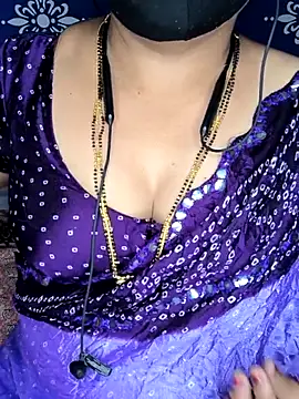 Snapshot of Queen_sakshi chatting on February 2026 06:15:01 PM Queen sakshi online show from February 2026 06:15:01 PM