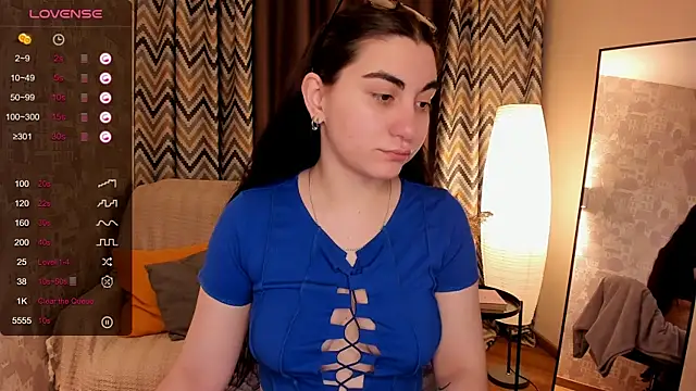 hannacheekss  online show from February 2025 01:55:01 AM