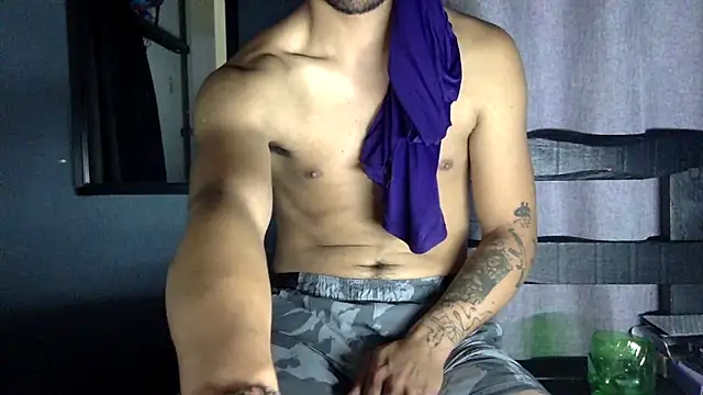 Snapshot of Hxnsovrgon chatting on April 2026 12:06:02 PM Hxnsovrgon online show from April 2026 12:06:02 PM