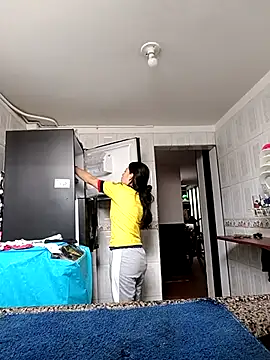 Tefannyy  online show from February 2025 03:36:02 PM