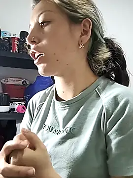 Tefannyy  online show from March 2026 04:23:01 PM