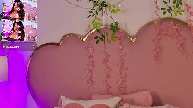 NahiaraReina online show from March 2026 01:43:02 PM