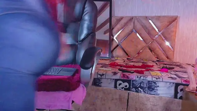 Snapshot of engel_devil chatting on November 2025 11:42:01 AM engel devil online show from November 2025 11:42:01 AM