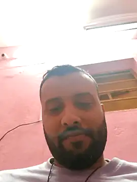 Snapshot of AlamJi07 chatting on February 2025 07:30:01 PM AlamJi07 online show from February 2025 07:30:01 PM