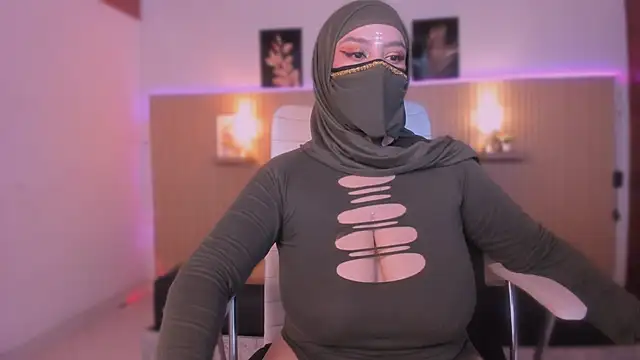 cloe sirena online show from April 2026 01:49:02 PM