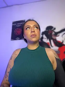 AnnikaMerliahh  online show from October 2025 02:44:01 AM