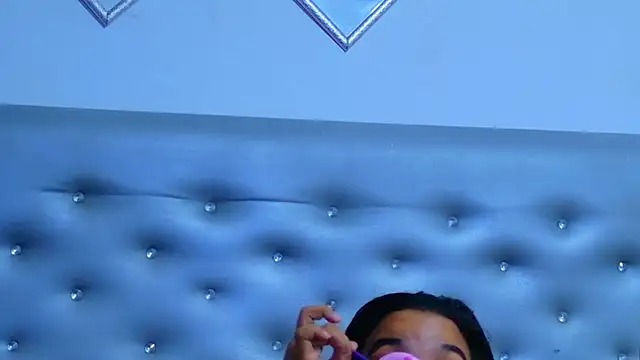 EileenBenzon online show from July 2026 02:04:01 PM