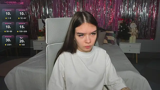 Snapshot of SweetyDeviliya chatting on December 2024 02:31:01 AM SweetyDeviliya online show from December 2024 02:31:01 AM