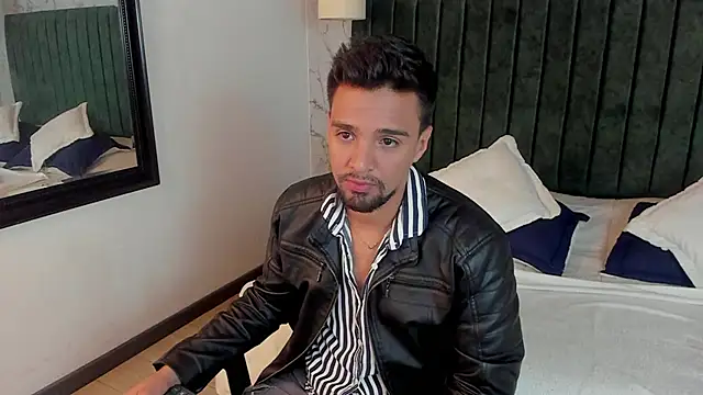 Snapshot of Edward_max chatting on February 2025 12:39:01 PM Edward max online show from February 2025 12:39:01 PM