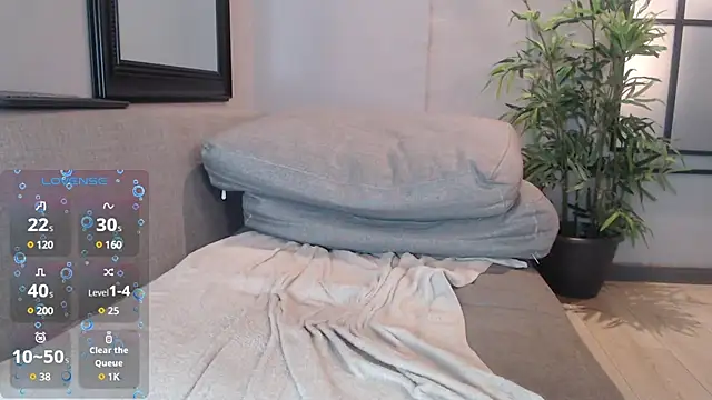 Snapshot of Edward_max chatting on March 2025 07:03:01 AM Edward max online show from March 2025 07:03:01 AM