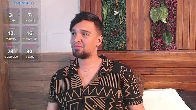 Snapshot of Edward_max chatting on September 2025 04:01:02 AM Edward max online show from September 2025 04:01:02 AM