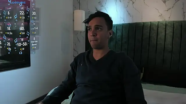 Snapshot of Edward_max chatting on October 2025 03:49:02 AM Edward max online show from October 2025 03:49:02 AM