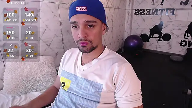 Snapshot of Edward_max chatting on October 2025 04:04:02 AM Edward max online show from October 2025 04:04:02 AM