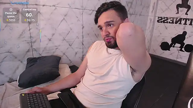 Snapshot of Edward_max chatting on November 2025 03:38:02 AM Edward max online show from November 2025 03:38:02 AM