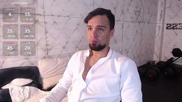 Snapshot of Edward_max chatting on November 2025 08:24:02 PM Edward max online show from November 2025 08:24:02 PM