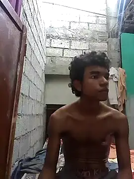 Reynold2608 online show from September 2025 07:14:01 PM