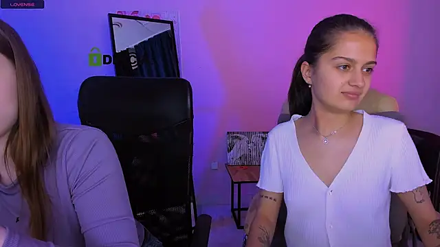 pure radiance1 online show from October 2025 12:49:02 PM