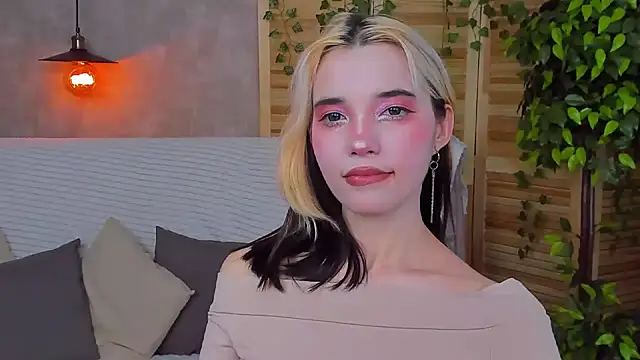 as1an girlfriend online show from January 2025 10:16:02 AM