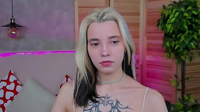 as1an girlfriend online show from March 2025 10:09:01 AM