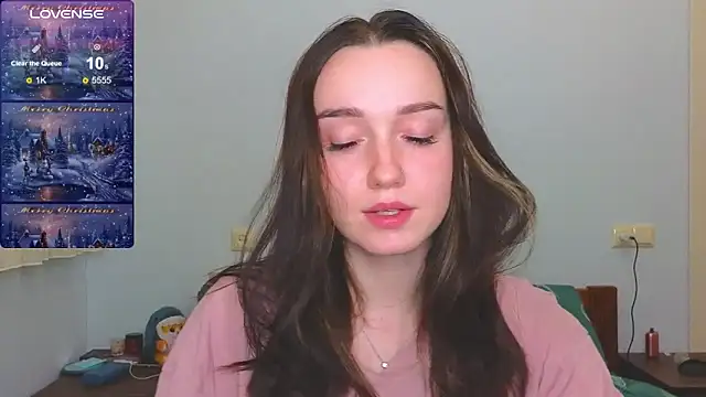 Wild Sophie  online show from January 2025 08:00:01 PM