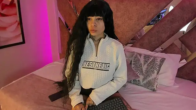 Snapshot of KatherineGomez chatting on February 2025 10:55:01 AM KatherineGomez online show from February 2025 10:55:01 AM