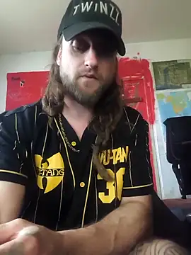 Snapshot of Ozomitro chatting on November 2025 08:56:01 AM Ozomitro online show from November 2025 08:56:01 AM