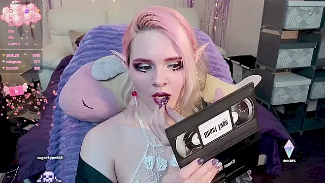 One Moment  online show from December 2024 04:09:02 AM